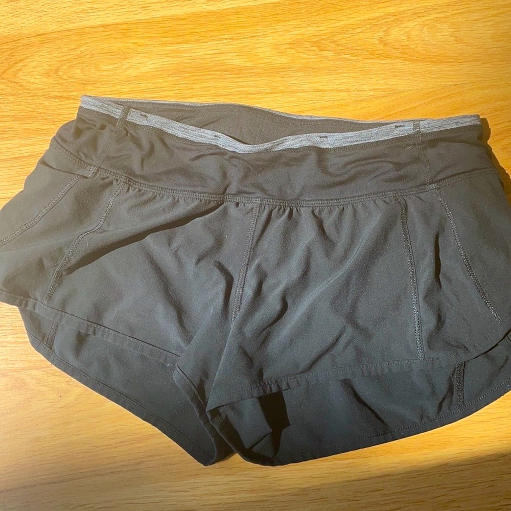 Lululemon Speed Up Low Rise Short 2.5”